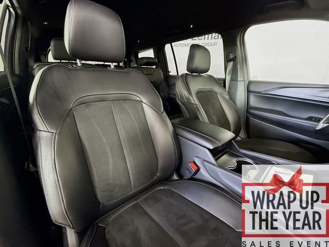 Used 2024 Jeep Grand Cherokee L Laredo image 28