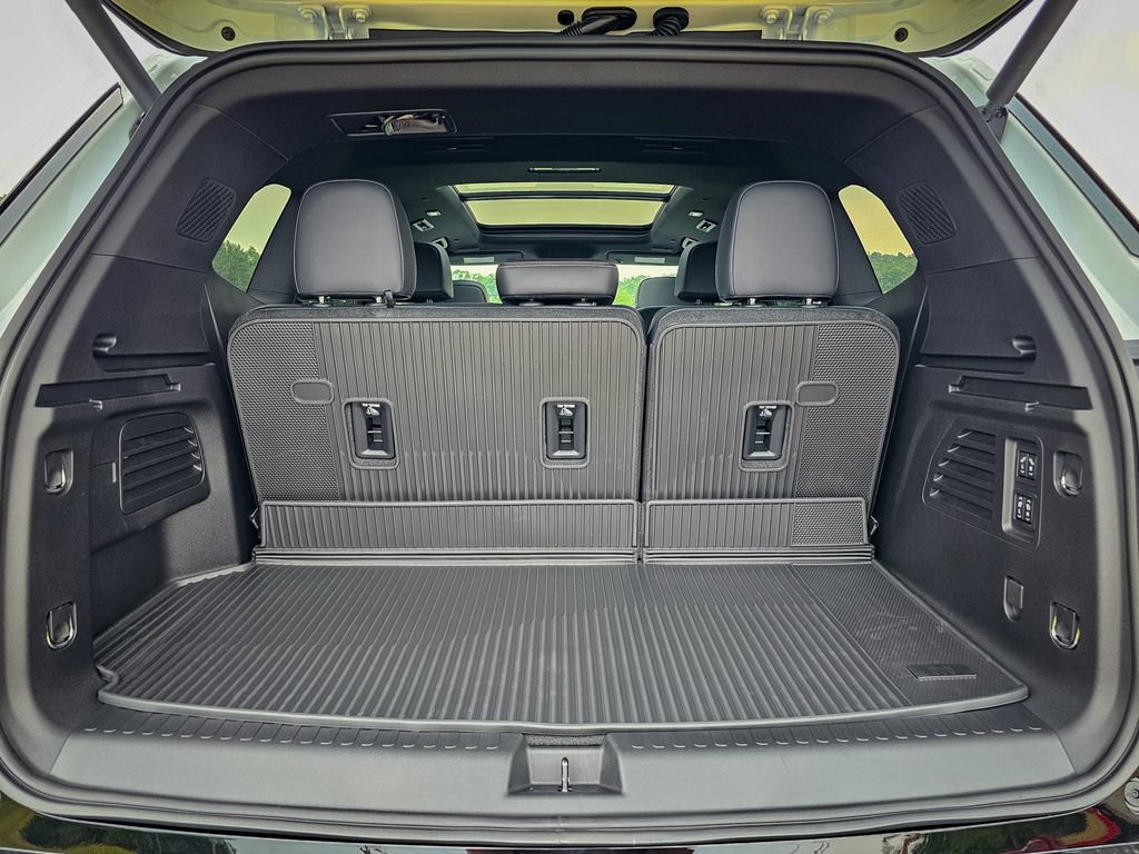 New 2026 Buick Enclave Sport Touring w/ Power Package AWD/4WD image 37