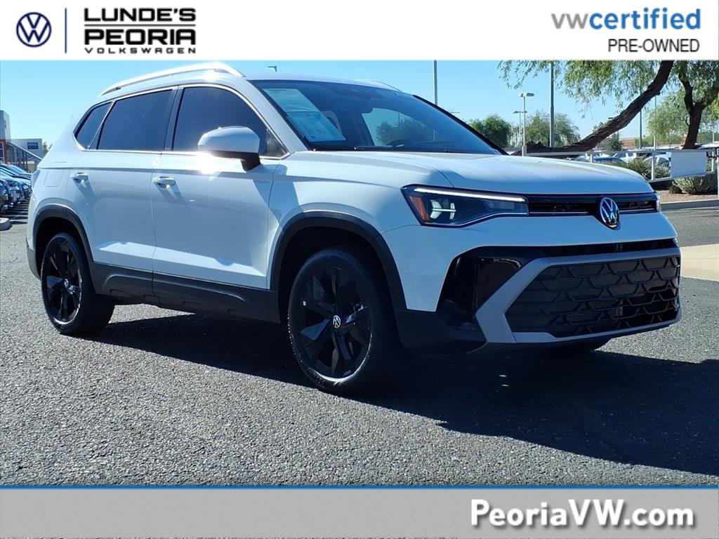 Certified 2025 Volkswagen Taos SE w/ Black Wheel Package