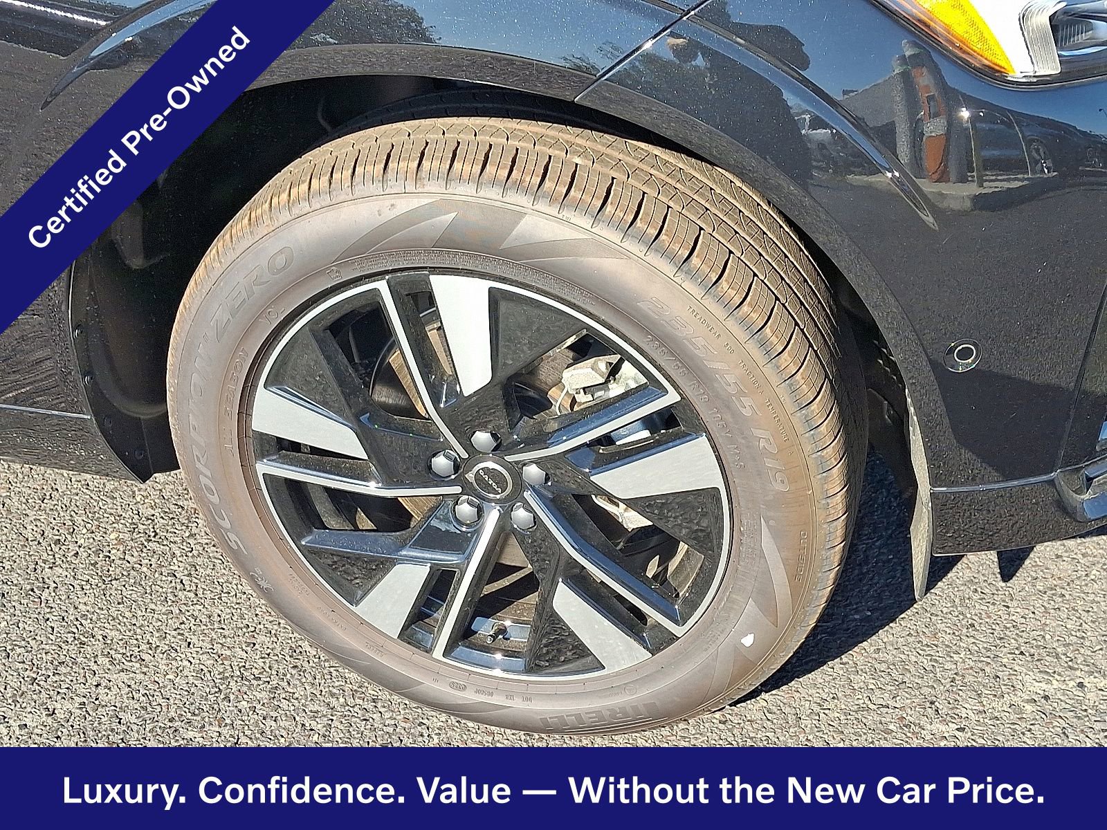 New 2026 Volvo XC60 B5 Plus w/ Climate Package AWD/4WD image 9