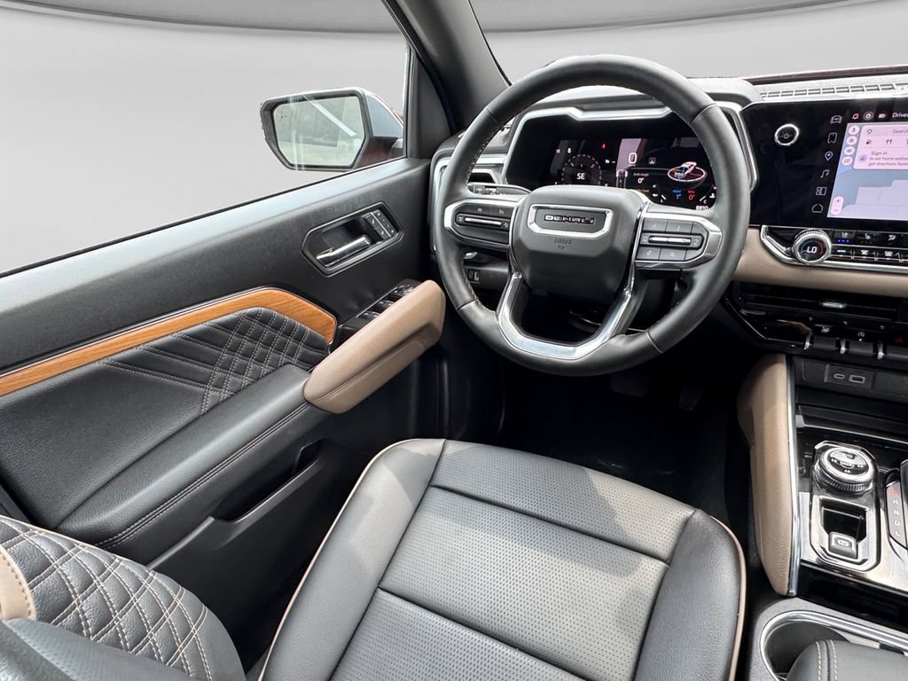 Used 2025 GMC Canyon Denali AWD/4WD image 21