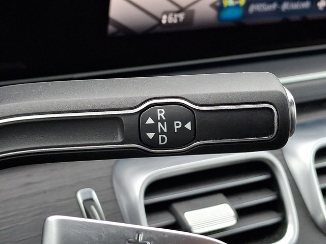 Used 2024 Mercedes-Benz GLE 350 4MATIC w/ Driver Assistance Package image 15
