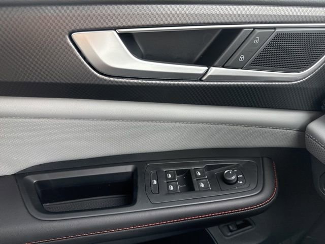 New 2026 Volkswagen Atlas Peak Edition image 17