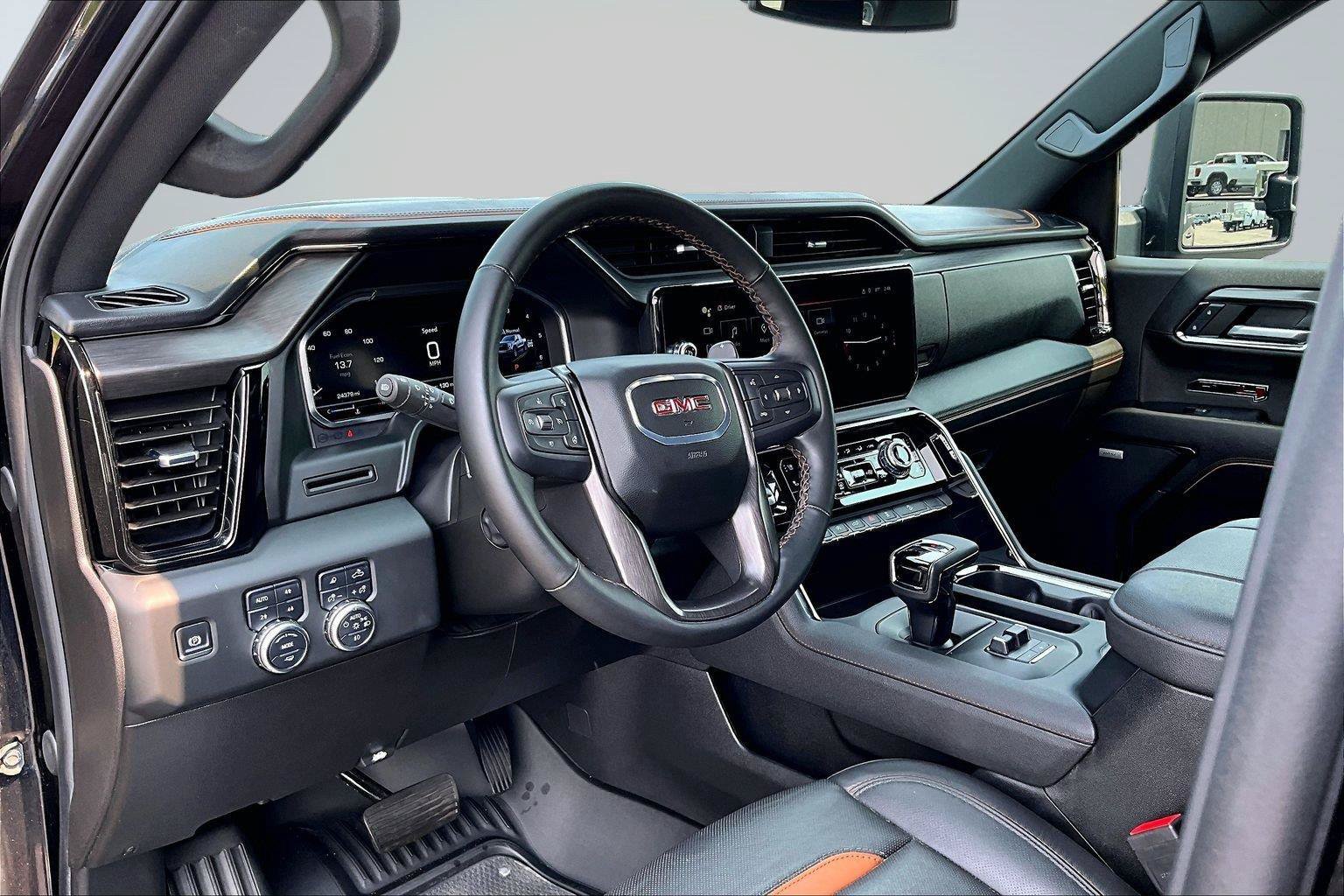 Used 2024 GMC Sierra 1500 AT4 w/ AT4 Preferred Package AWD/4WD image 15