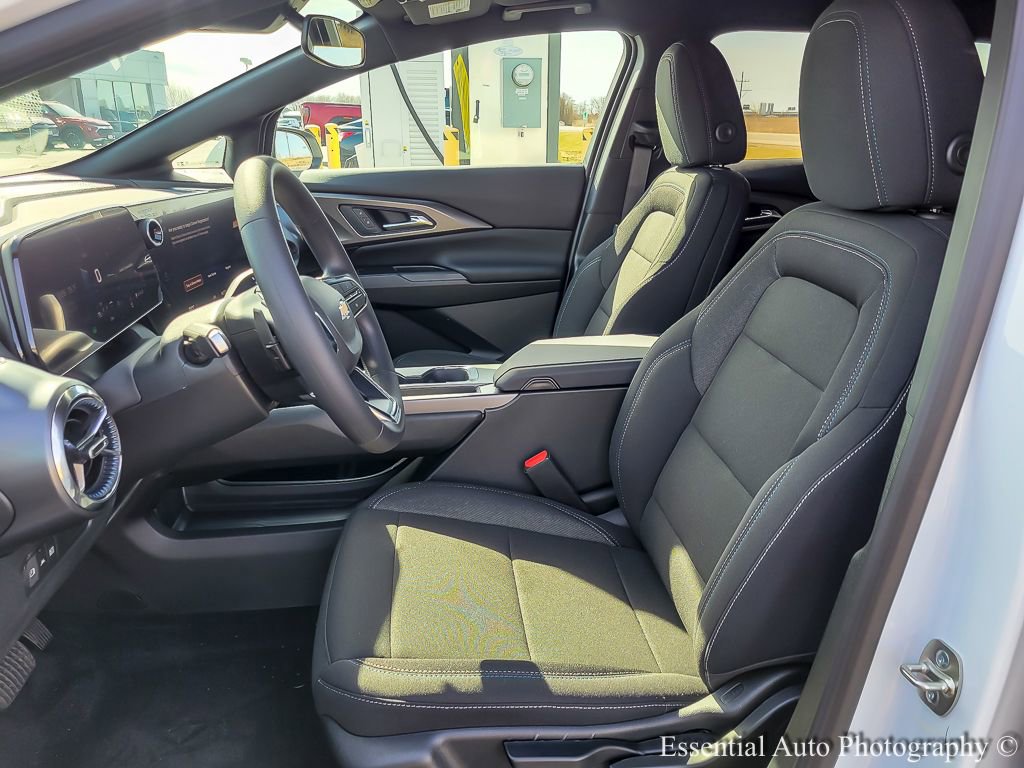 New 2026 Chevrolet Equinox EV LT FWD image 8