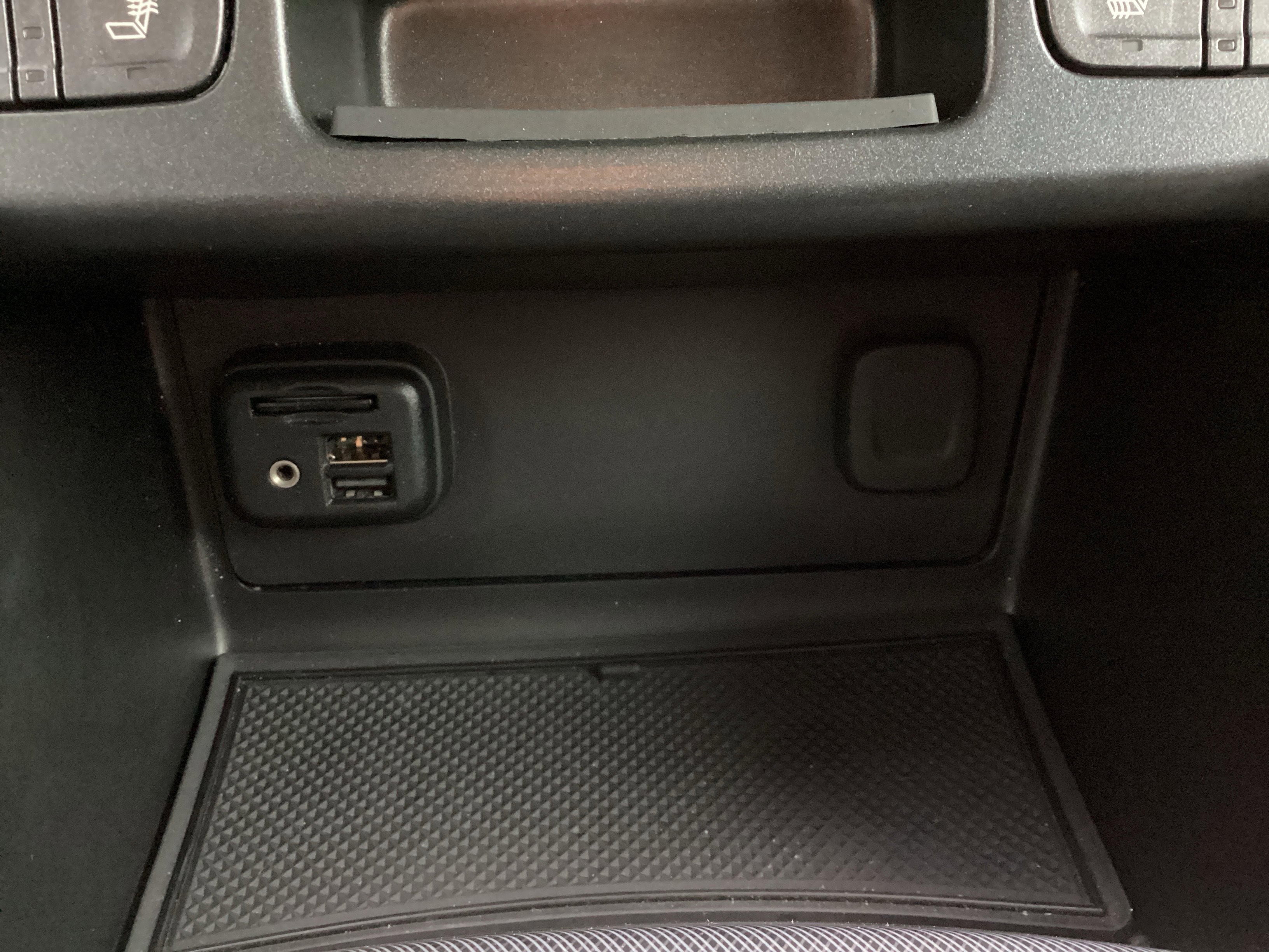 Used 2020 Chevrolet Colorado Z71 w/ Z71 Midnight Edition image 24