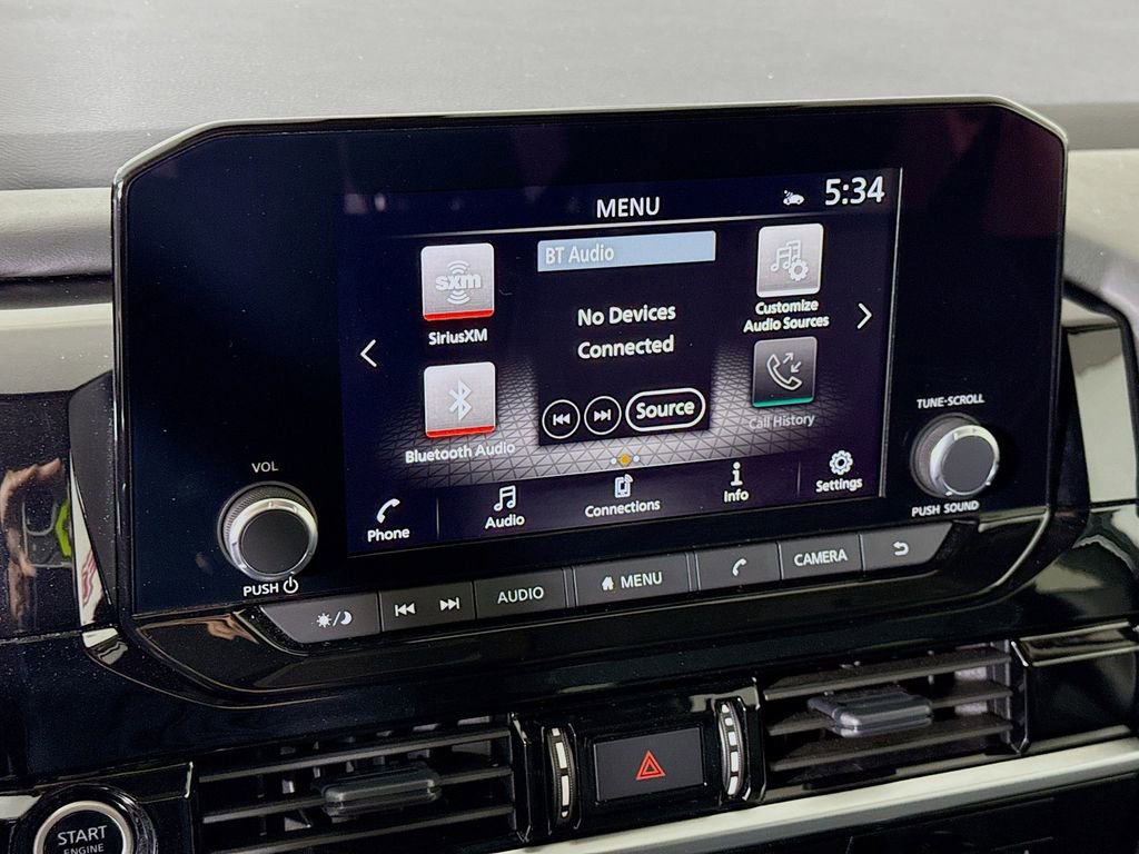 Certified 2024 Nissan Pathfinder SV w/ Black Appearance Package image 6