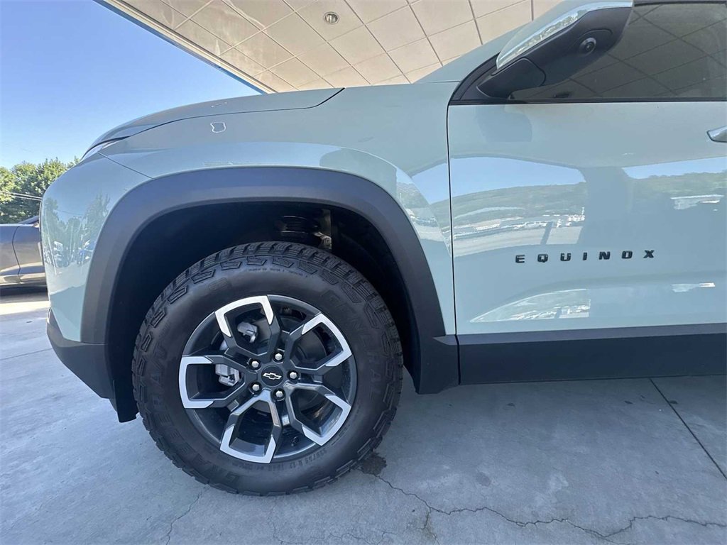 New 2026 Chevrolet Equinox ACTIV w/ Convenience Package III image 32