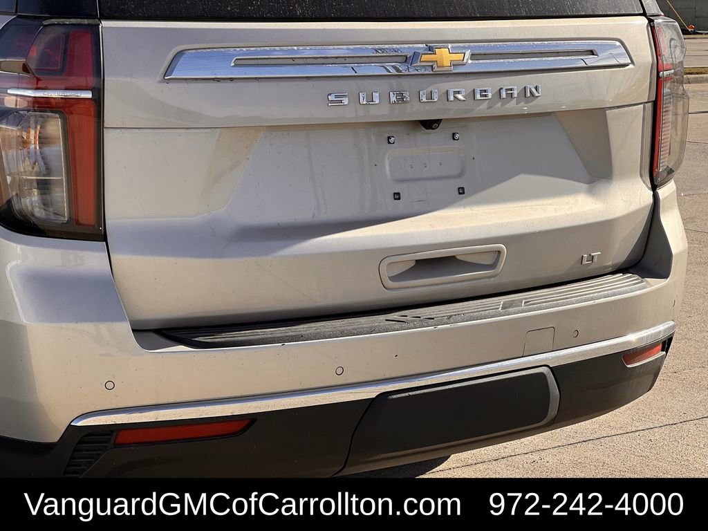 Used 2024 Chevrolet Suburban LT image 6
