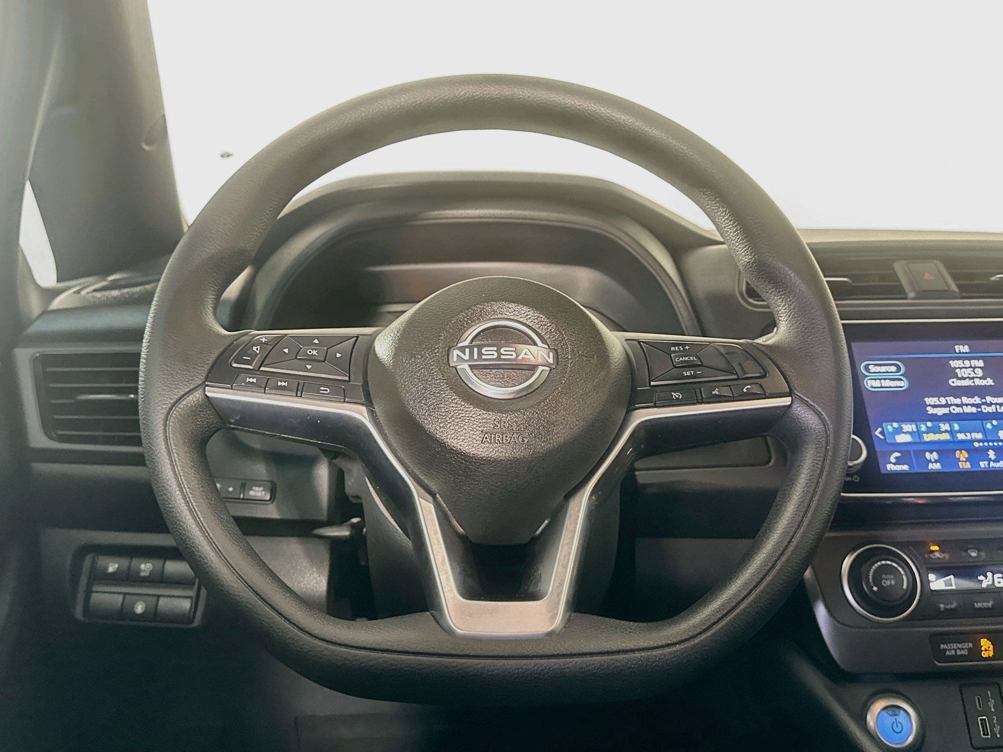 Used 2023 Nissan Leaf S FWD image 18
