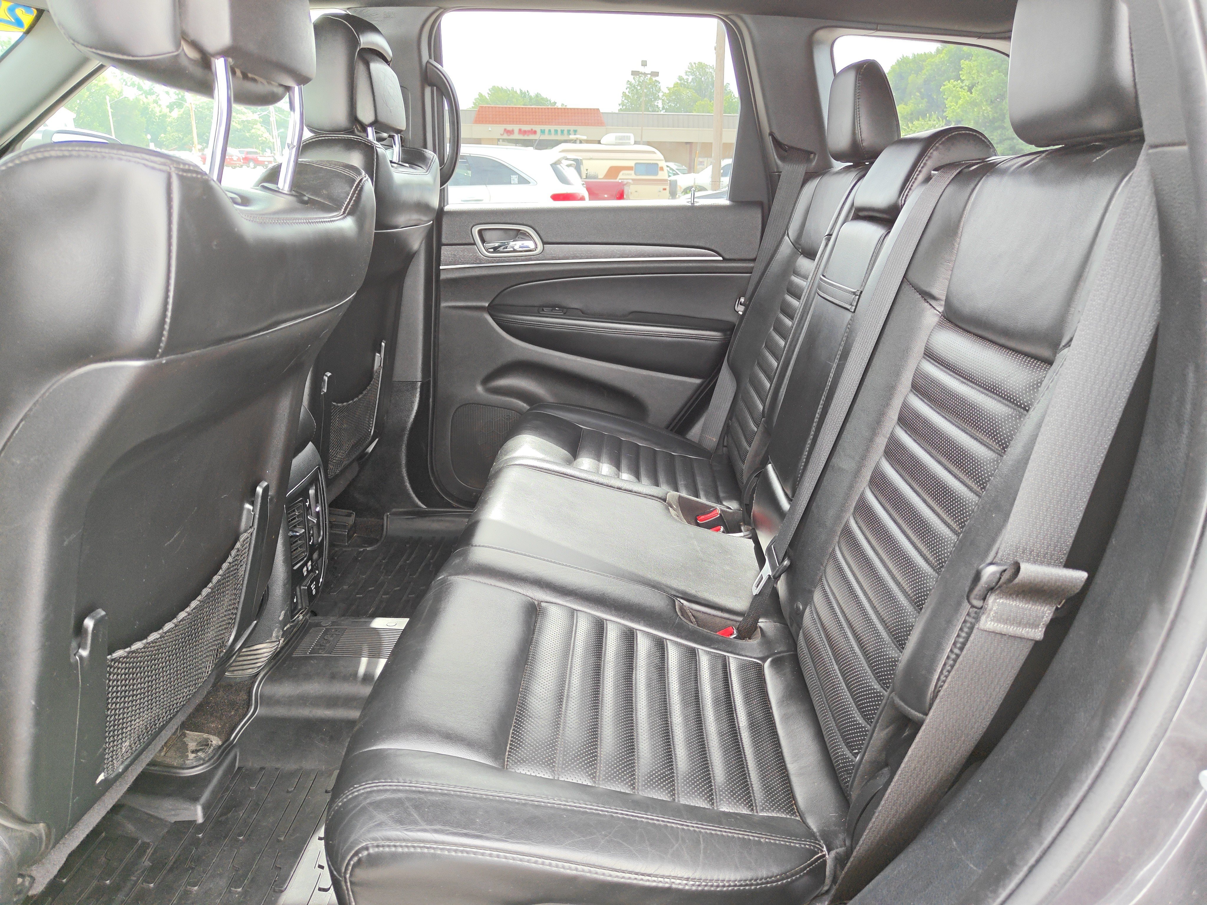 Used 2018 Jeep Grand Cherokee Limited AWD/4WD image 16