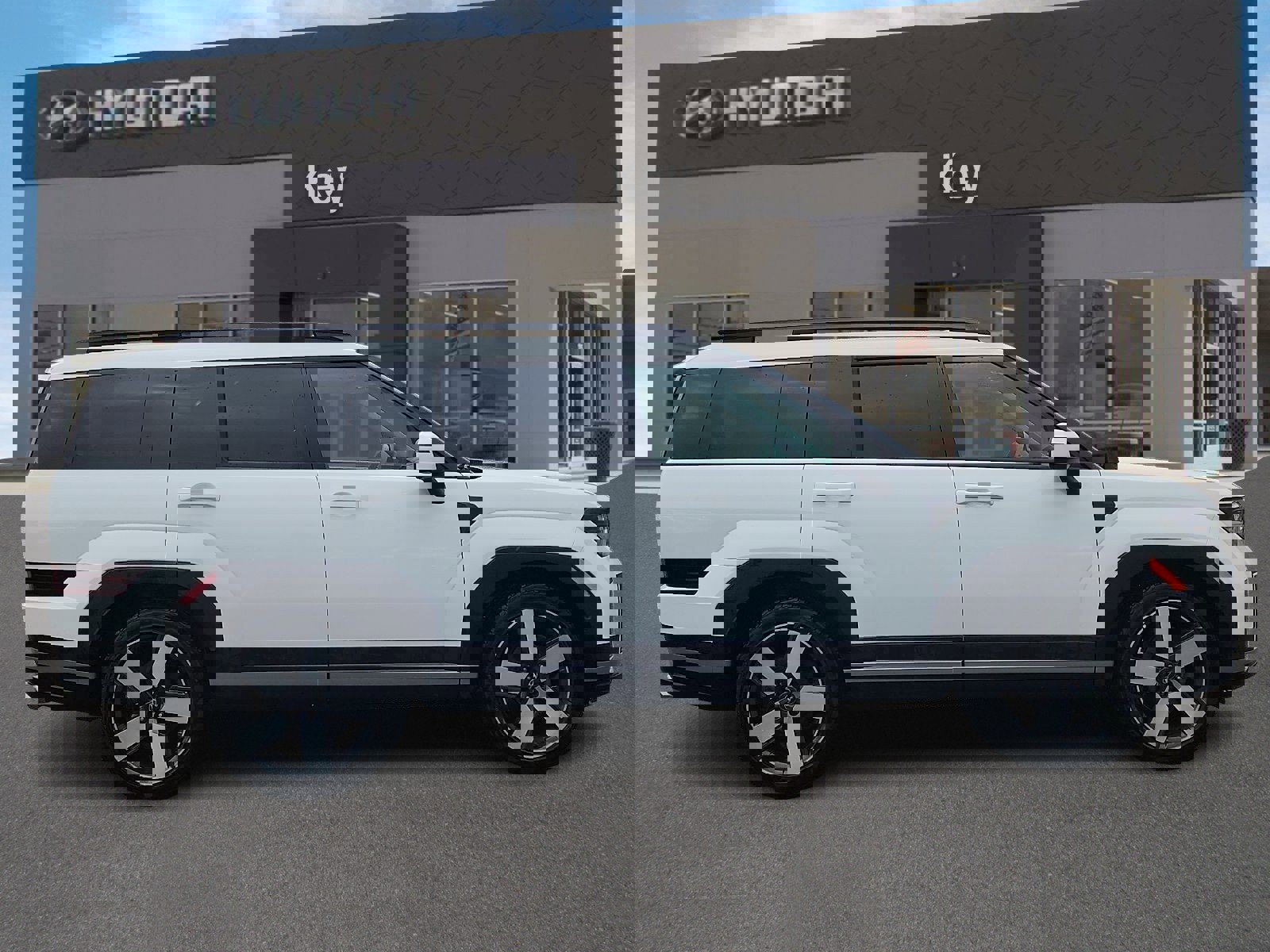 Used 2025 Hyundai Santa Fe Limited image 3