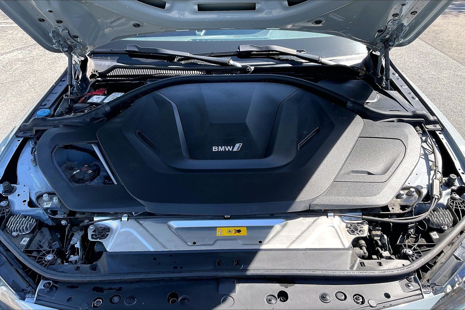 Used 2024 BMW i4 eDrive40 w/ M Sport Package RWD image 29