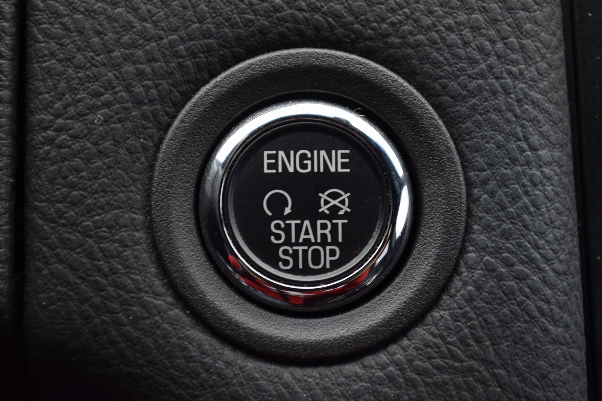 Certified 2018 Ford Taurus SEL w/ Equipment Group 201A image 16