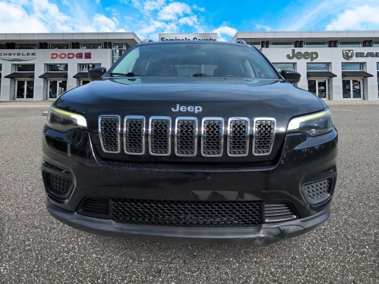 Used 2020 Jeep Cherokee Latitude image 3