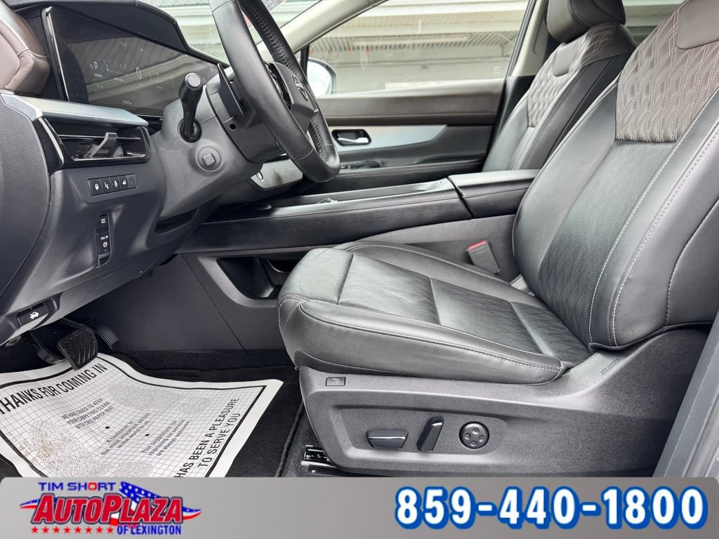 Used 2025 Nissan Murano Platinum w/ Cargo Package AWD/4WD image 31