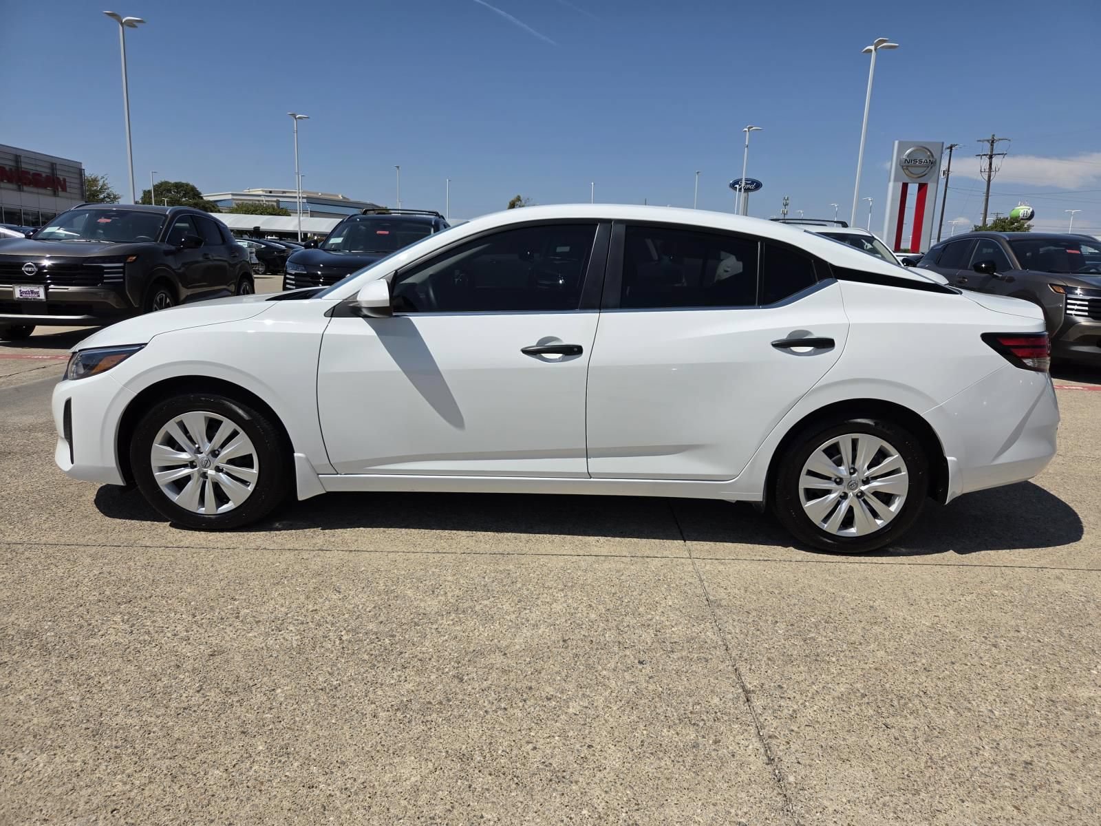 Certified 2025 Nissan Sentra S FWD image 8