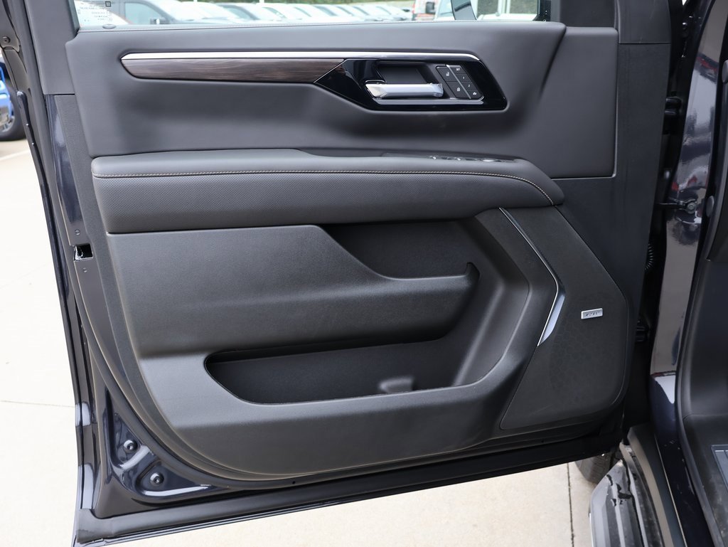 New 2025 Chevrolet Tahoe Premier w/ Sun And Tow Package image 12