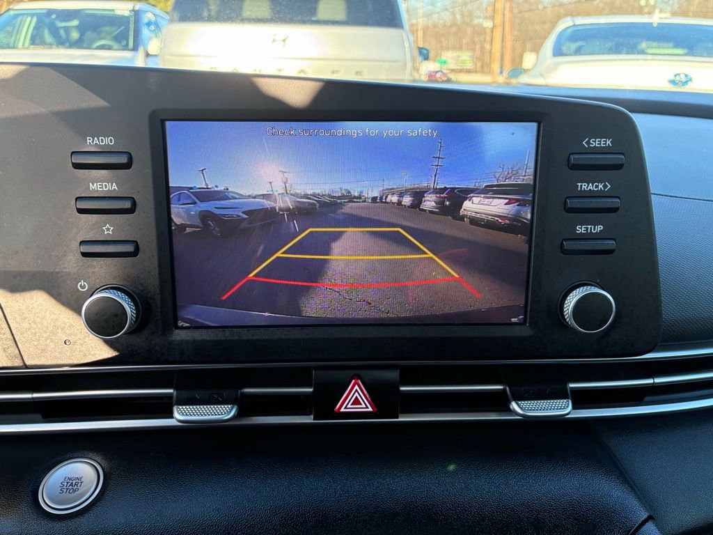 Used 2022 Hyundai Elantra Blue w/ Preferred Accessory Package image 27