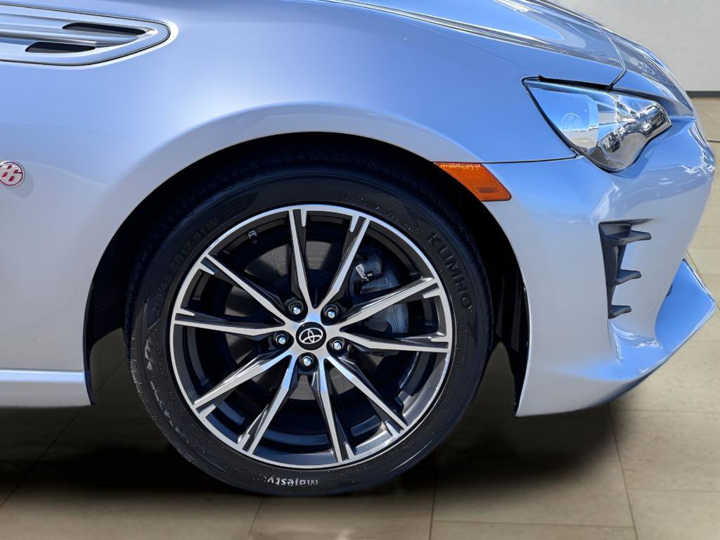Used 2018 Toyota 86 image 37