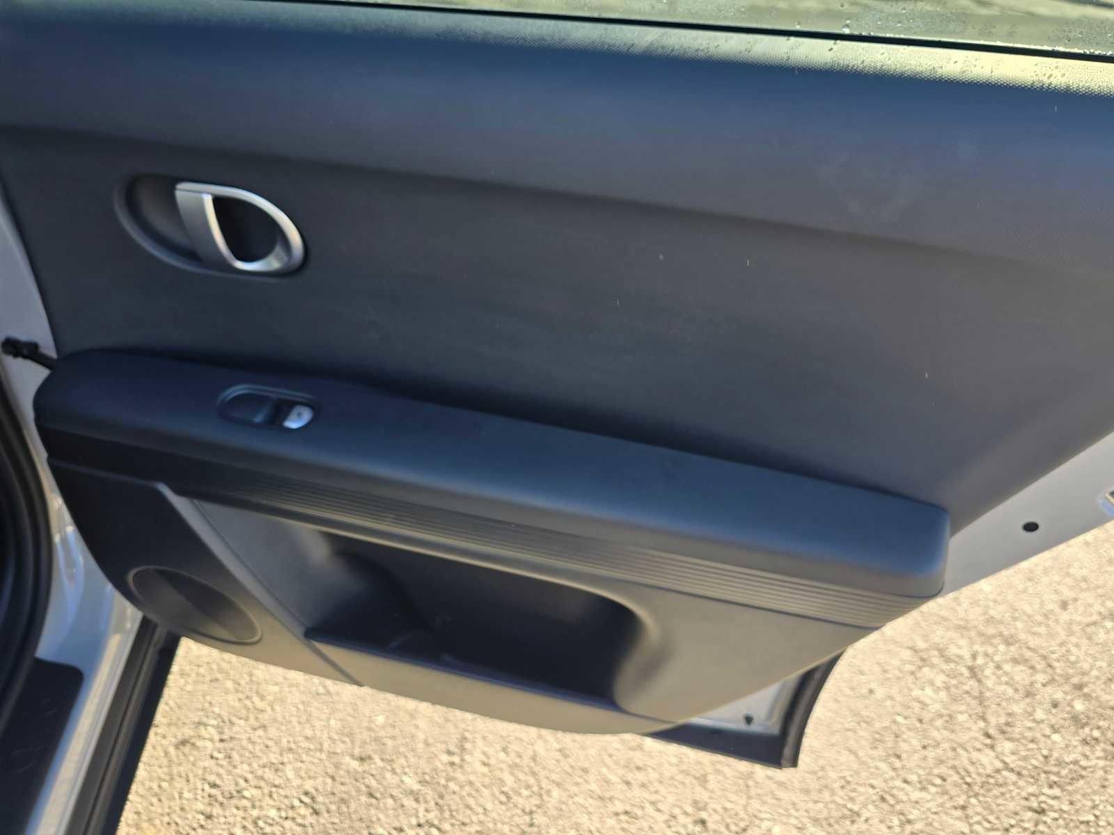 Used 2024 Hyundai Ioniq 5 SE image 13