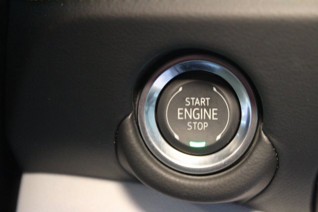 New 2025 Chevrolet Suburban Premier image 26