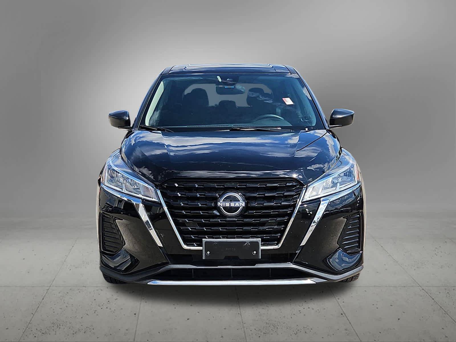 Used 2022 Nissan Kicks S FWD image 18