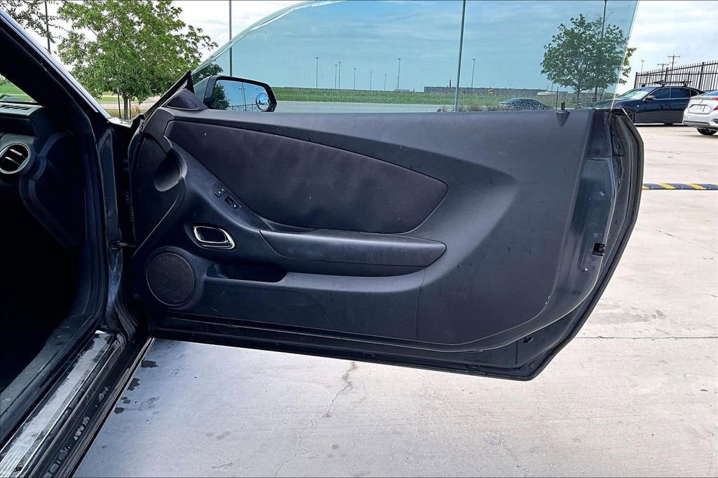 Used 2013 Chevrolet Camaro SS RWD image 22