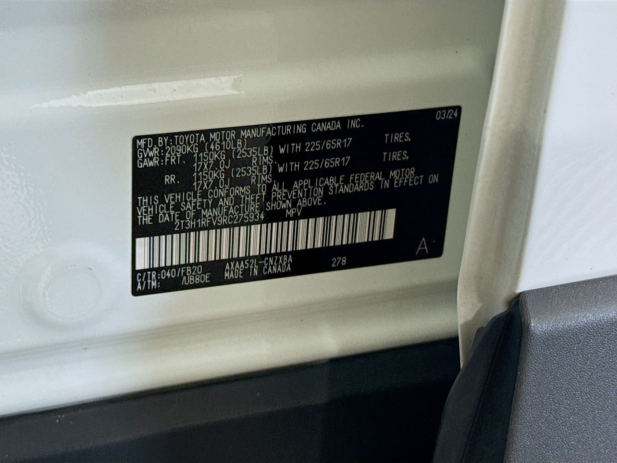 Used 2024 Toyota RAV4 LE FWD image 39