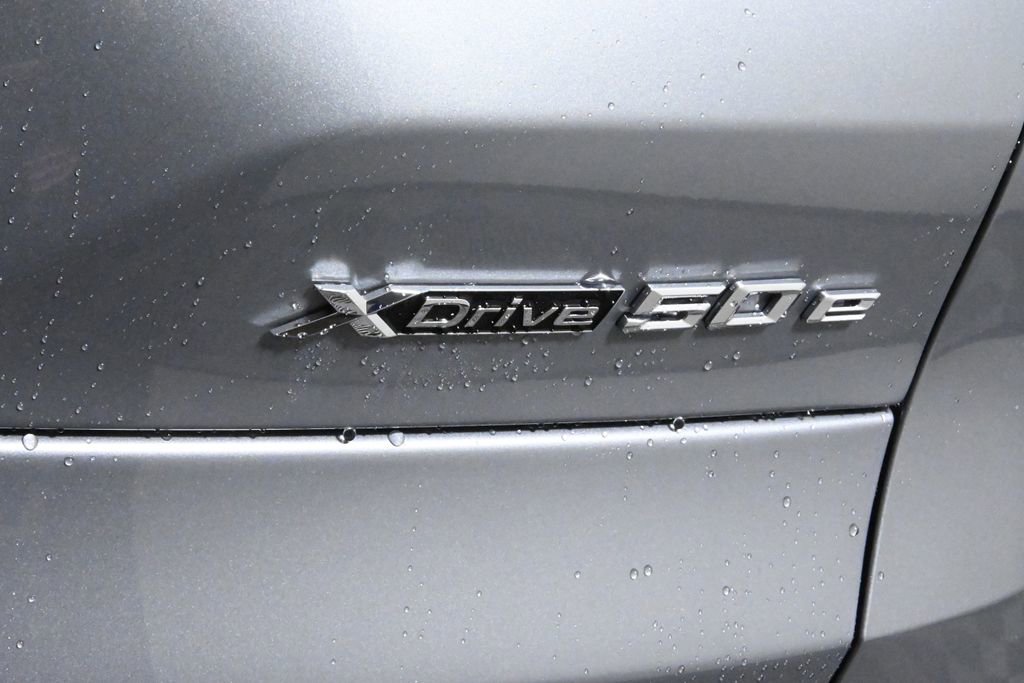 Used 2026 BMW X5 xDrive50e w/ Premium Package image 42