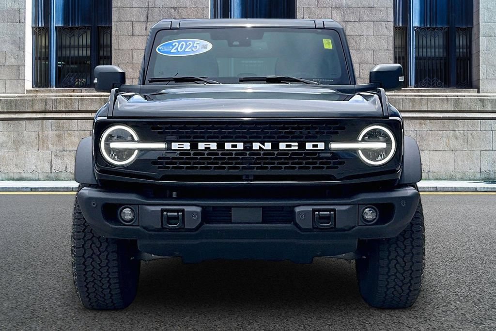 Certified 2025 Ford Bronco Badlands w/ Sasquatch Package AWD/4WD image 3
