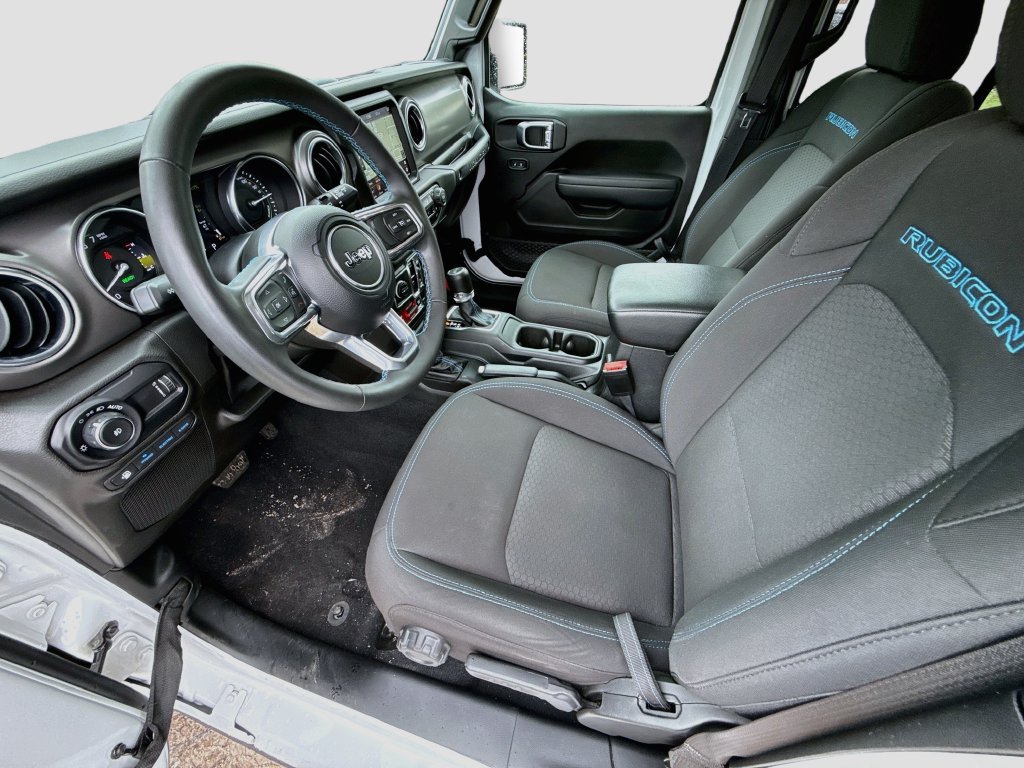 Certified 2023 Jeep Wrangler Unlimited Rubicon 4xe w/ Cold Weather Group AWD/4WD image 27