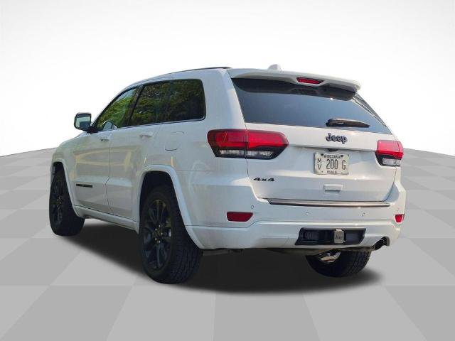 Used 2020 Jeep Grand Cherokee Altitude AWD/4WD image 5