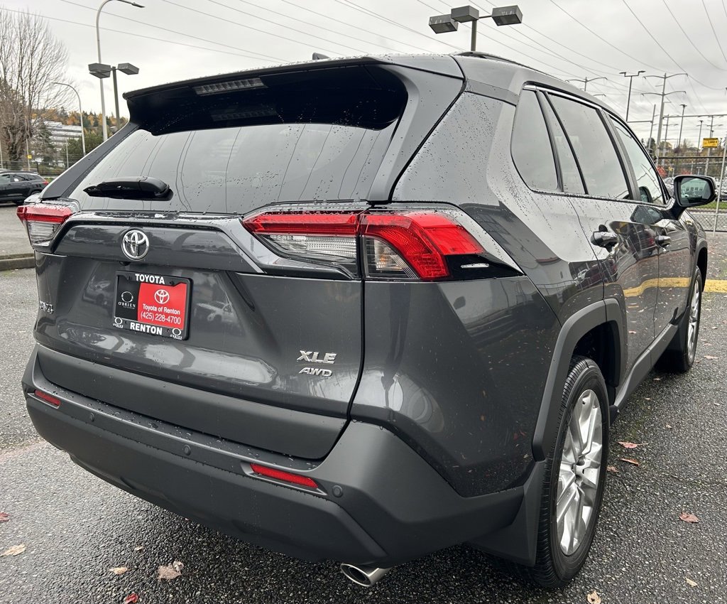 Certified 2025 Toyota RAV4 XLE Premium image 5