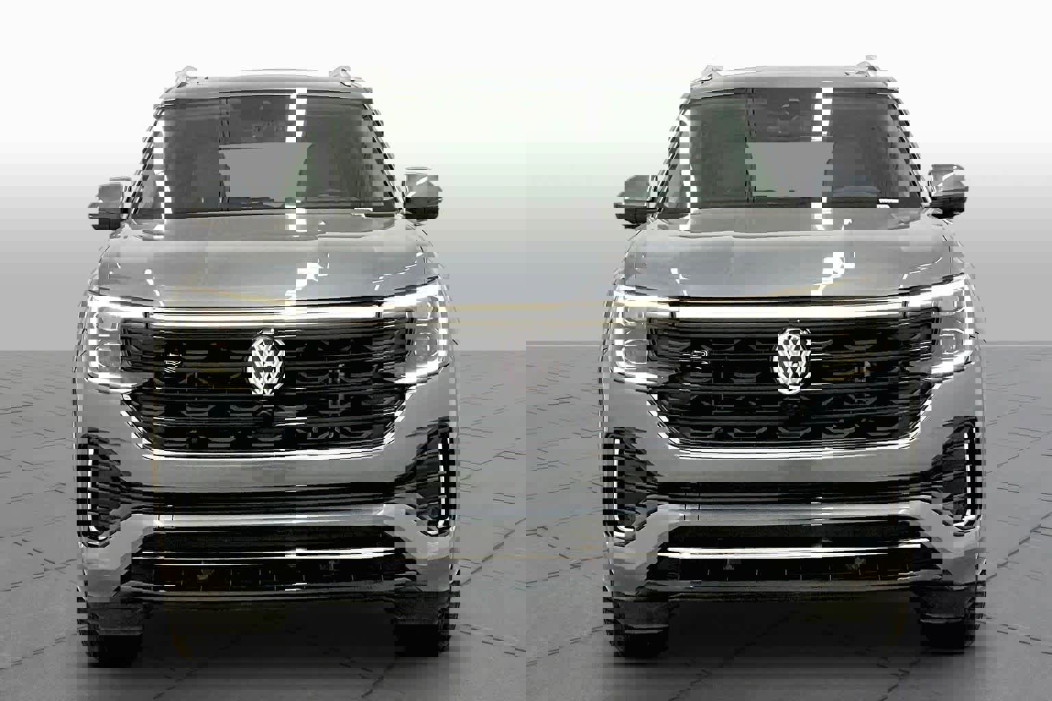 Used 2024 Volkswagen Atlas SEL Premium R-Line image 5