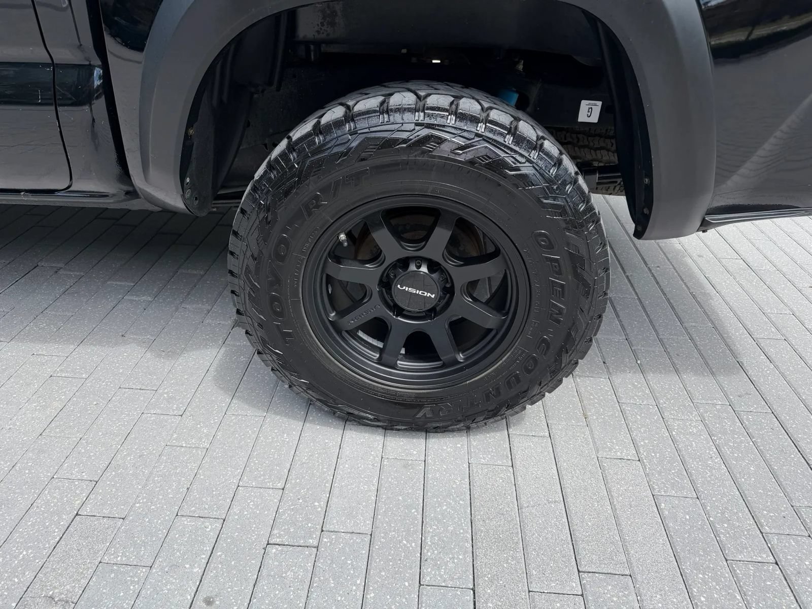Used 2020 Toyota Tacoma TRD Off-Road w/ Technology Package AWD/4WD image 11
