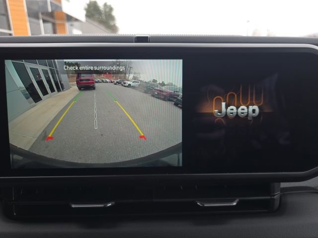 Certified 2025 Jeep Wrangler Unlimited Sahara AWD/4WD image 21