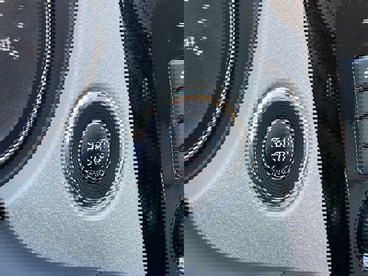 Certified 2022 Nissan Rogue Sport SL image 24