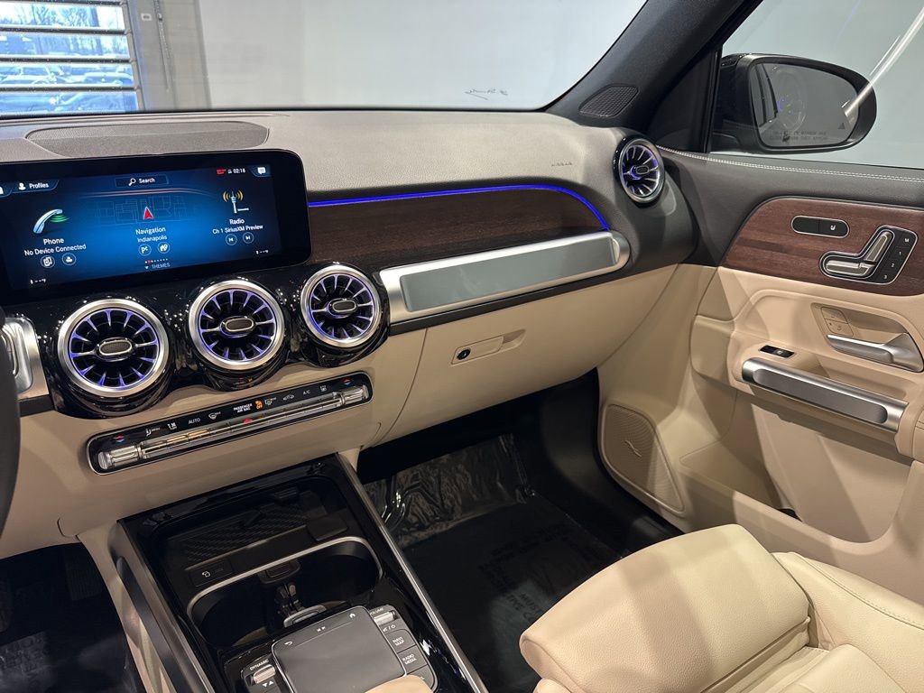 Used 2023 Mercedes-Benz EQB 300 4MATIC w/ Exclusive Package image 15