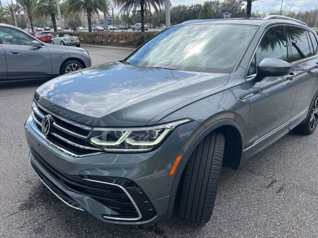 Used 2022 Volkswagen Tiguan SEL R-Line