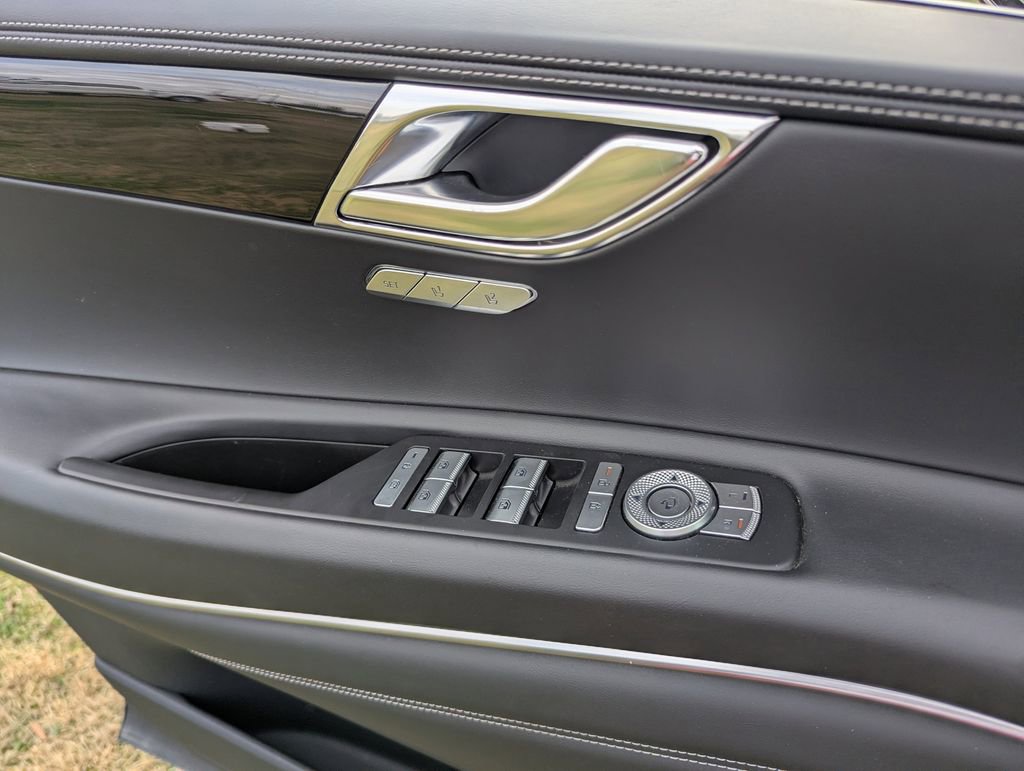 Used 2025 Genesis GV80 2.5T Standard image 19