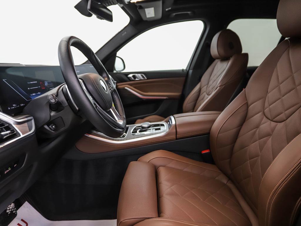 Certified 2024 BMW X5 xDrive40i w/ Parking Assistance Package image 11