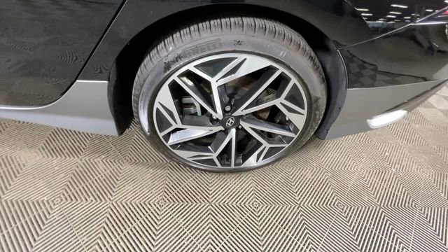 Used 2024 Hyundai Ioniq 6 SEL RWD image 14