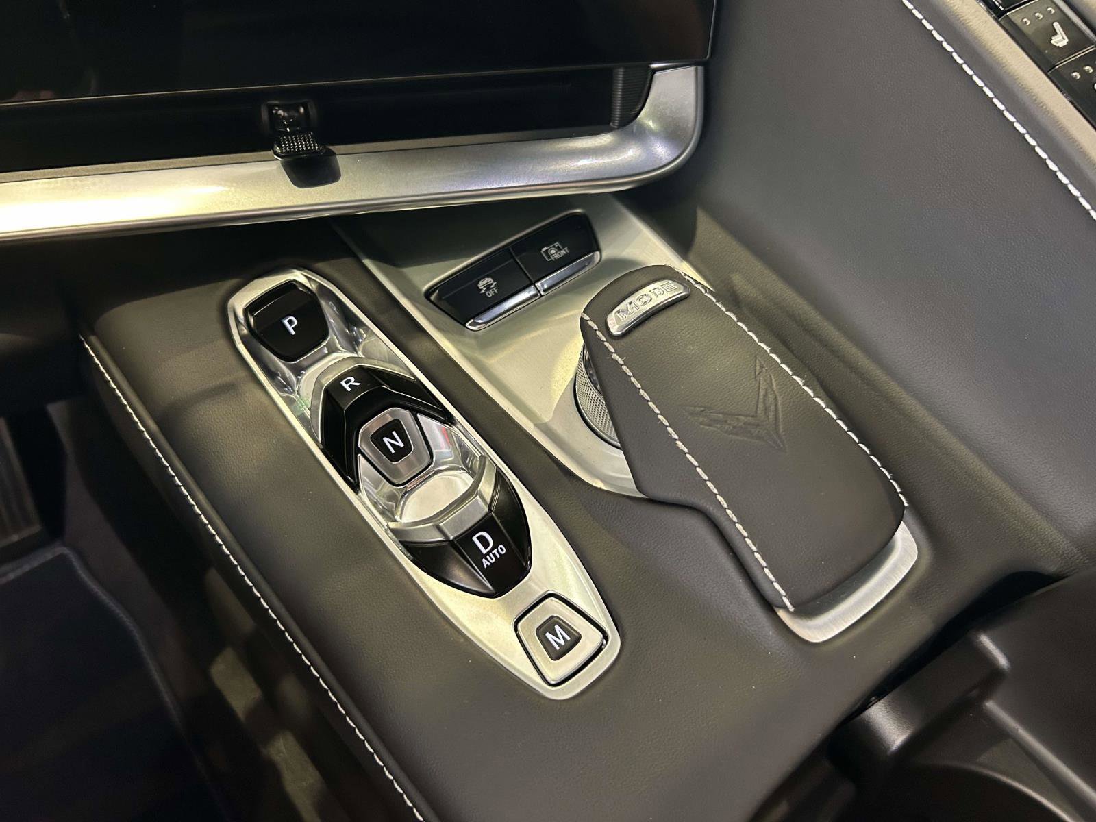 Used 2025 Chevrolet Corvette Stingray Premium Cpe w/ 3LT image 21