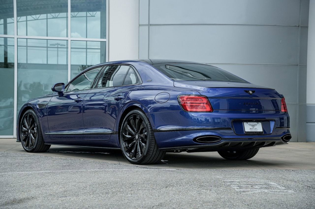 New 2025 Bentley Flying Spur Plug-In Hybrid AWD/4WD image 12
