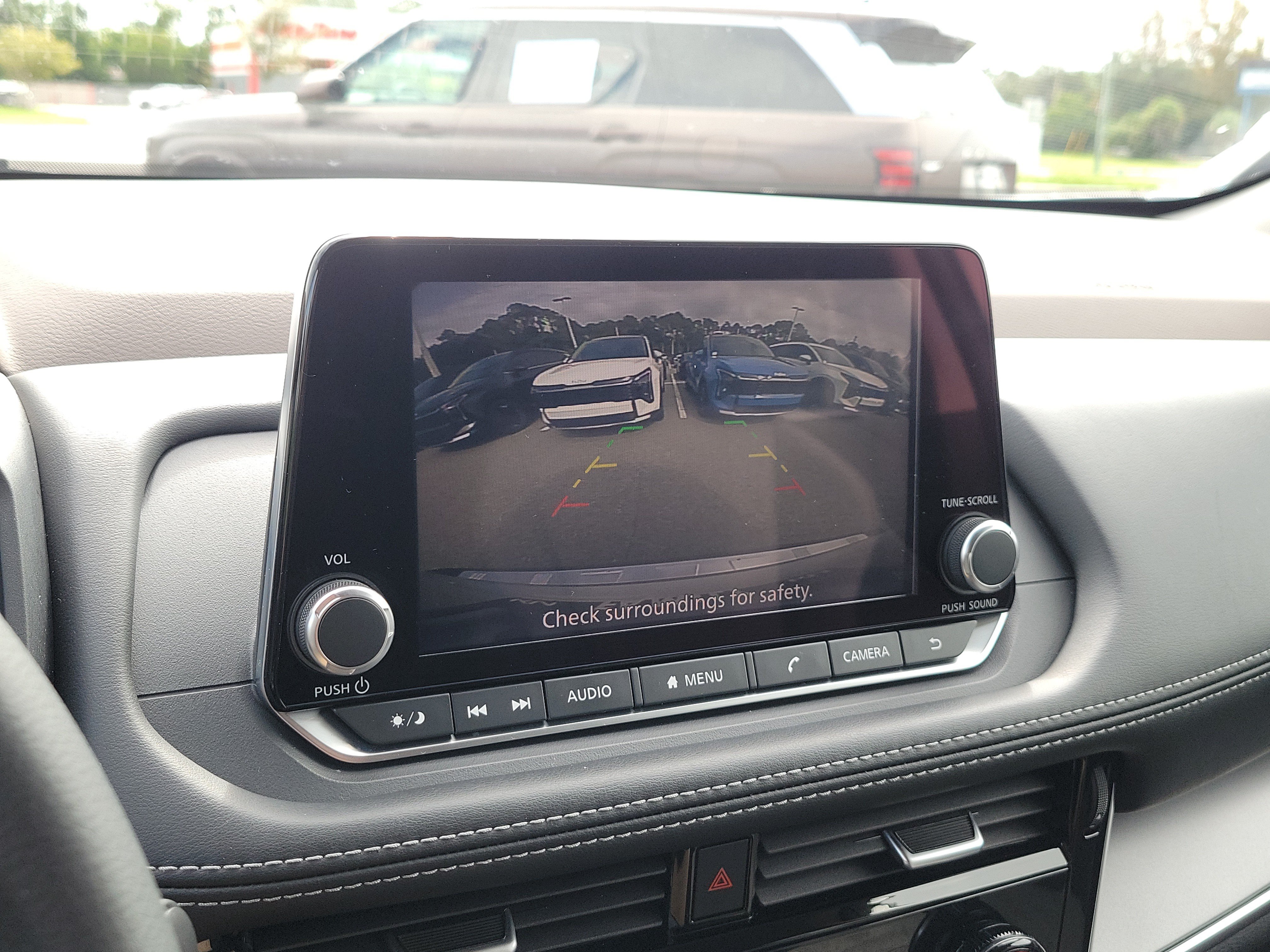 Used 2022 Nissan Rogue SV FWD image 30