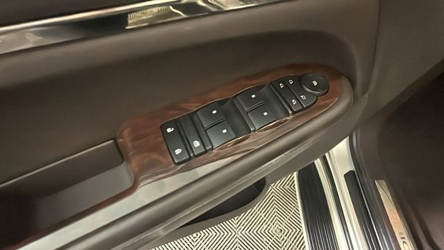 Used 2013 Buick Enclave Premium FWD image 11