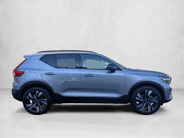 Used 2026 Volvo XC40 B5 Ultra w/ Climate Package AWD/4WD image 4