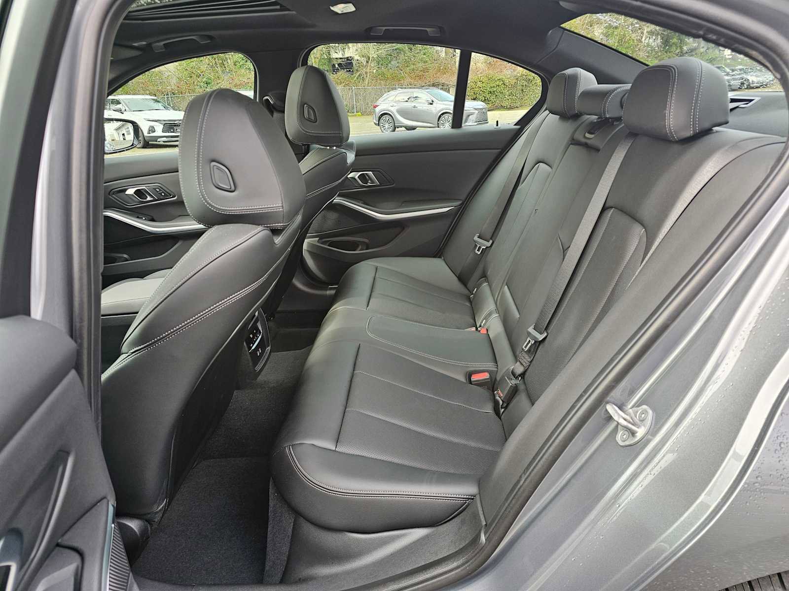 Used 2024 BMW 330i xDrive Sedan w/ Convenience Package image 16