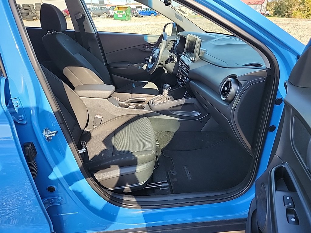 Used 2023 Hyundai Kona SEL AWD/4WD image 34